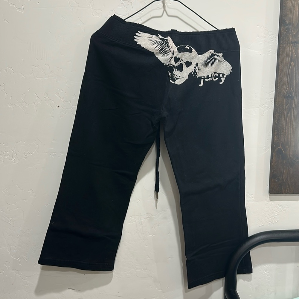 Juicy Capri Sweatpants